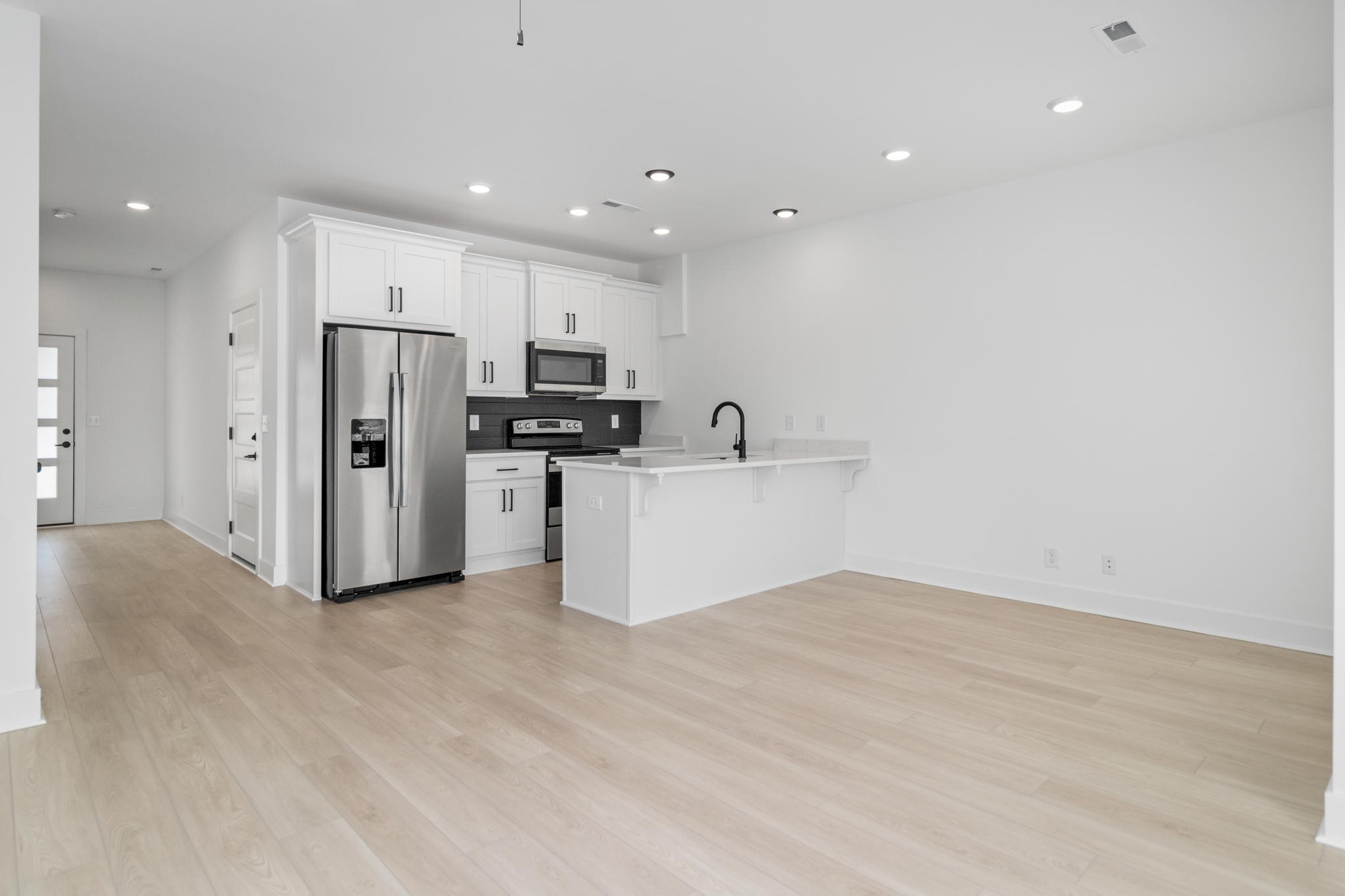 Image 6 of 31 For 116 Kensington Avenue