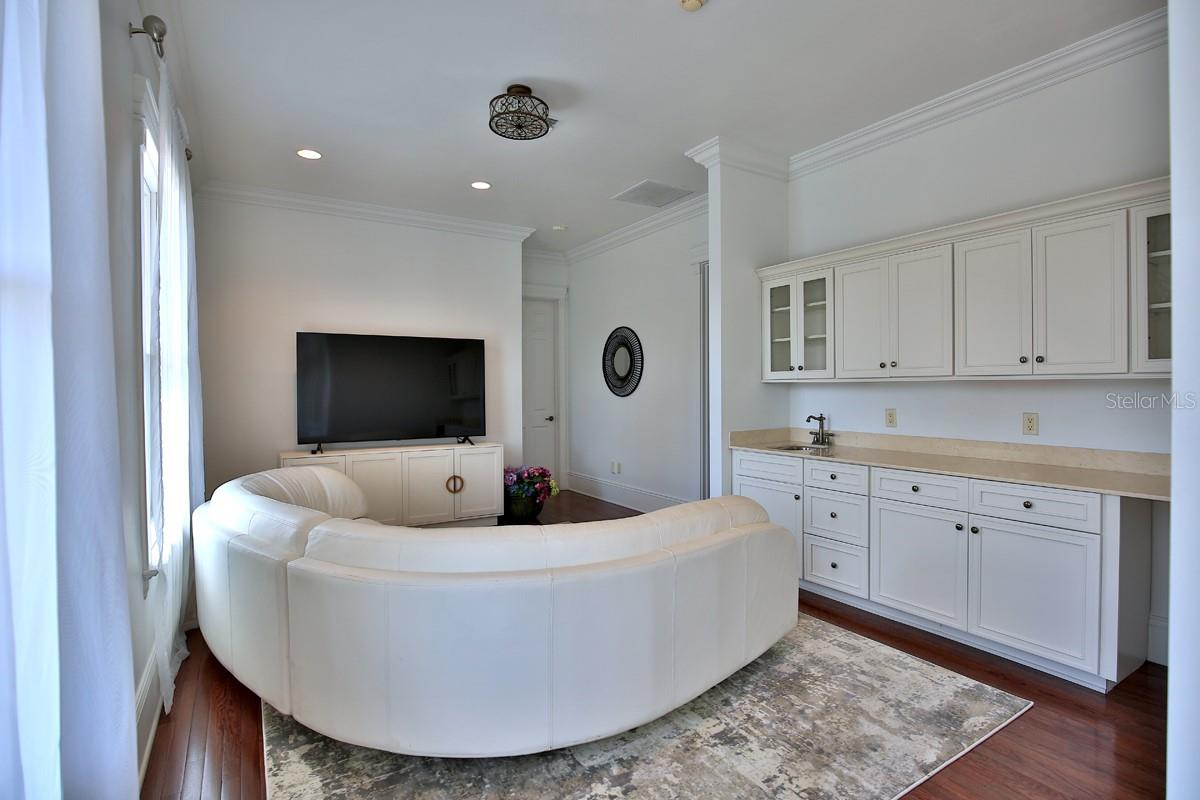 Image 31 of 55 For 4026 85th Terrace