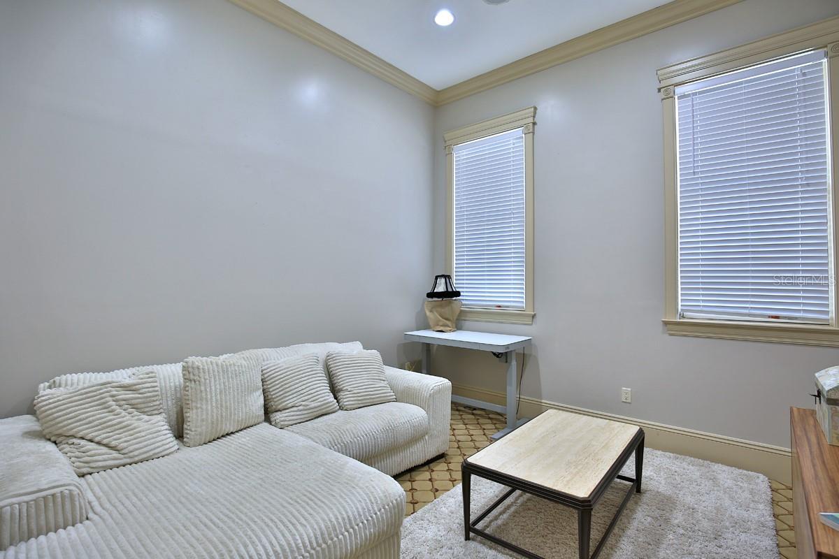 Image 32 of 55 For 4026 85th Terrace