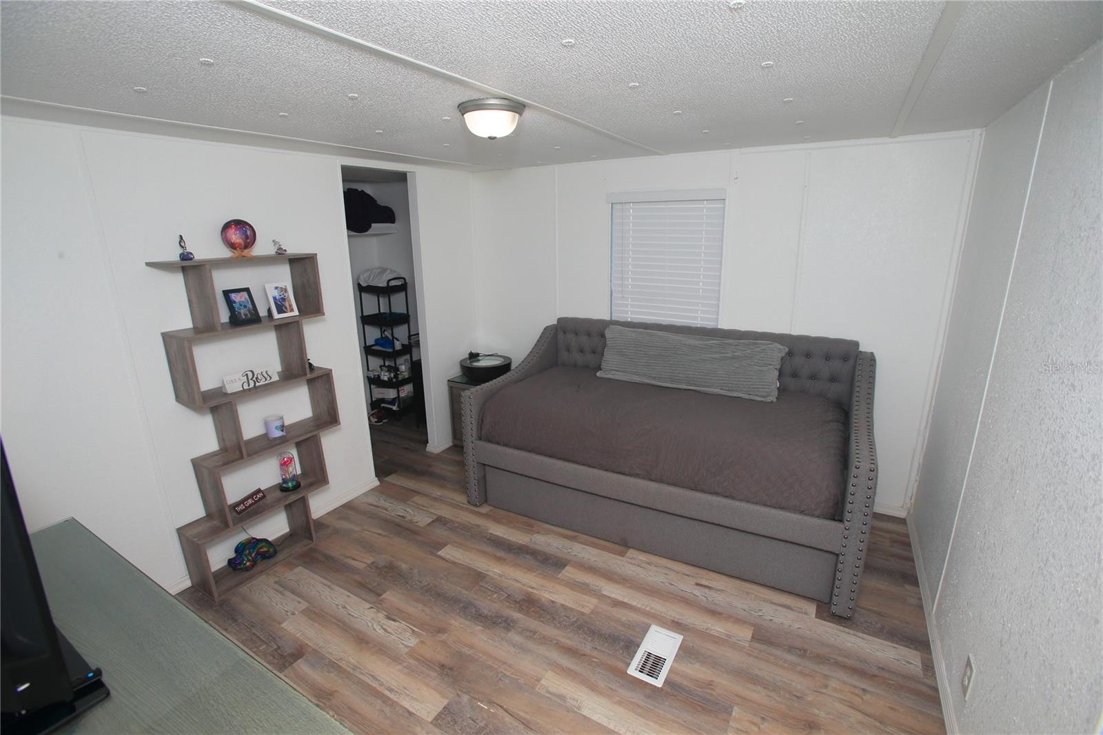 Image 21 of 27 For 131 76th Terrace