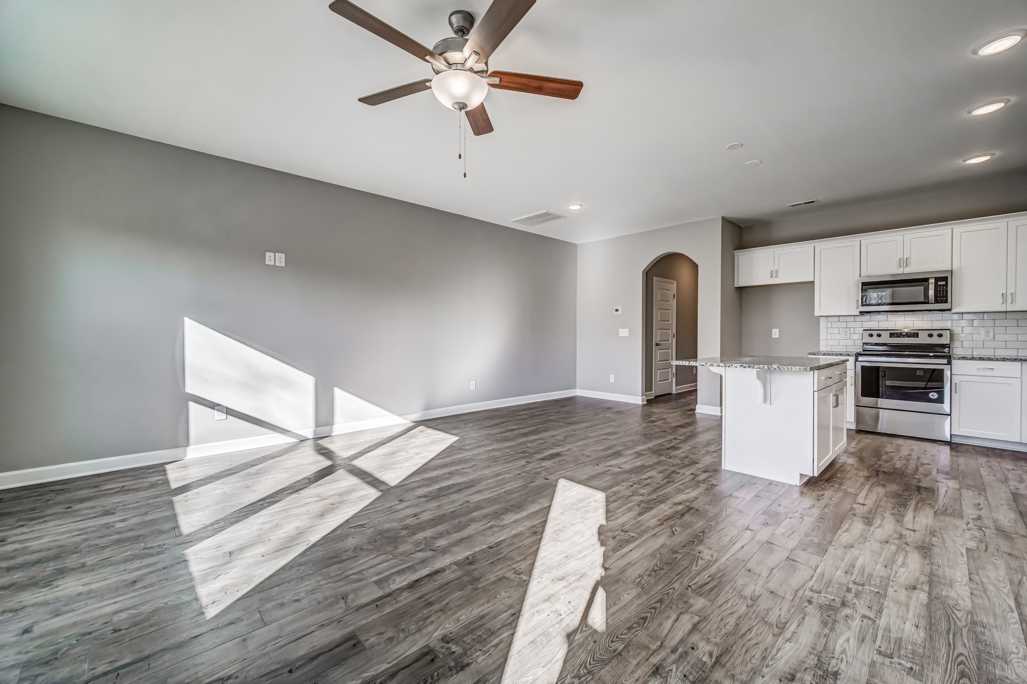 Image 5 of 24 For 1056 White Oak Place