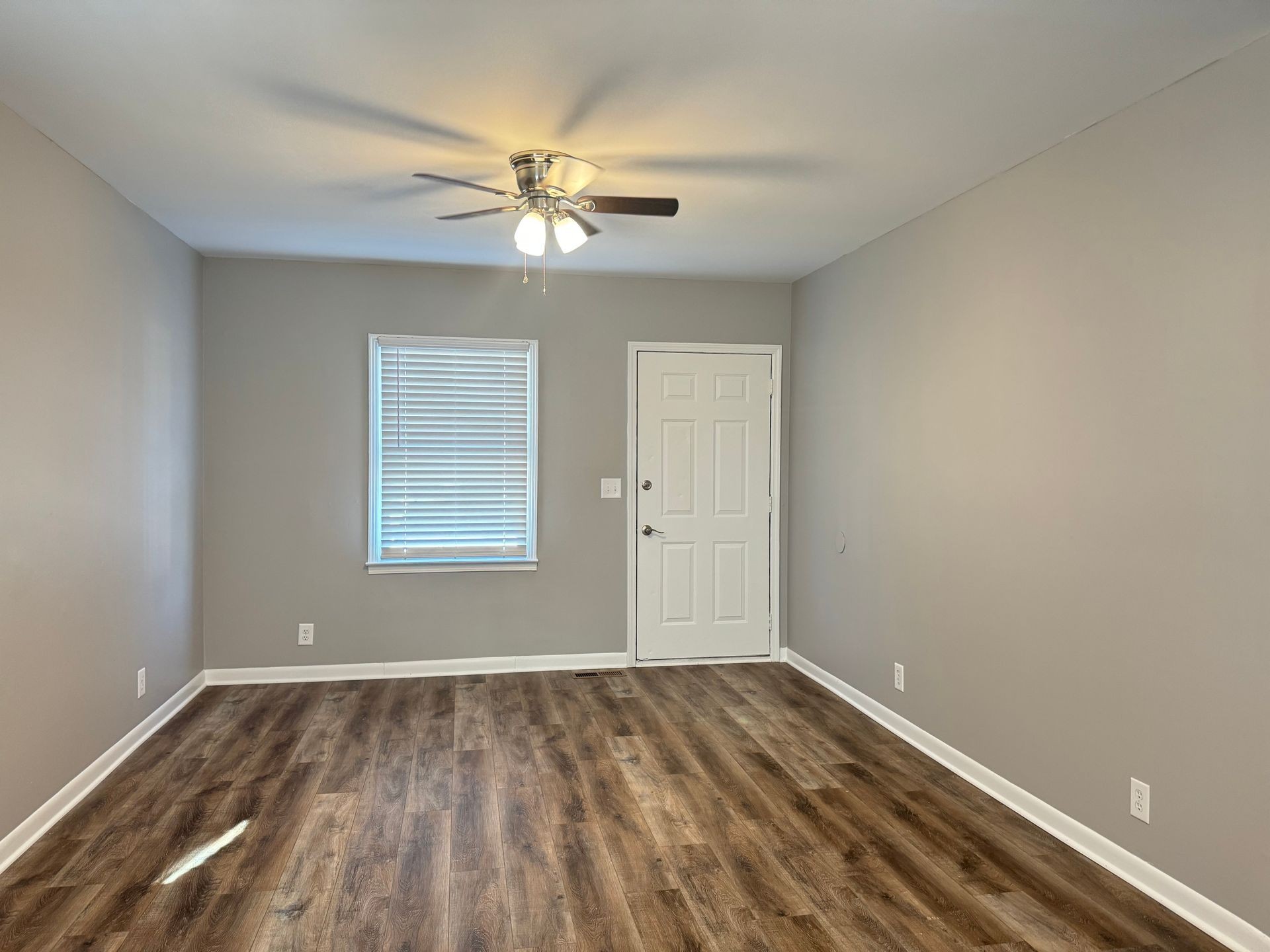 Image 3 of 40 For 2701 10th Street 101