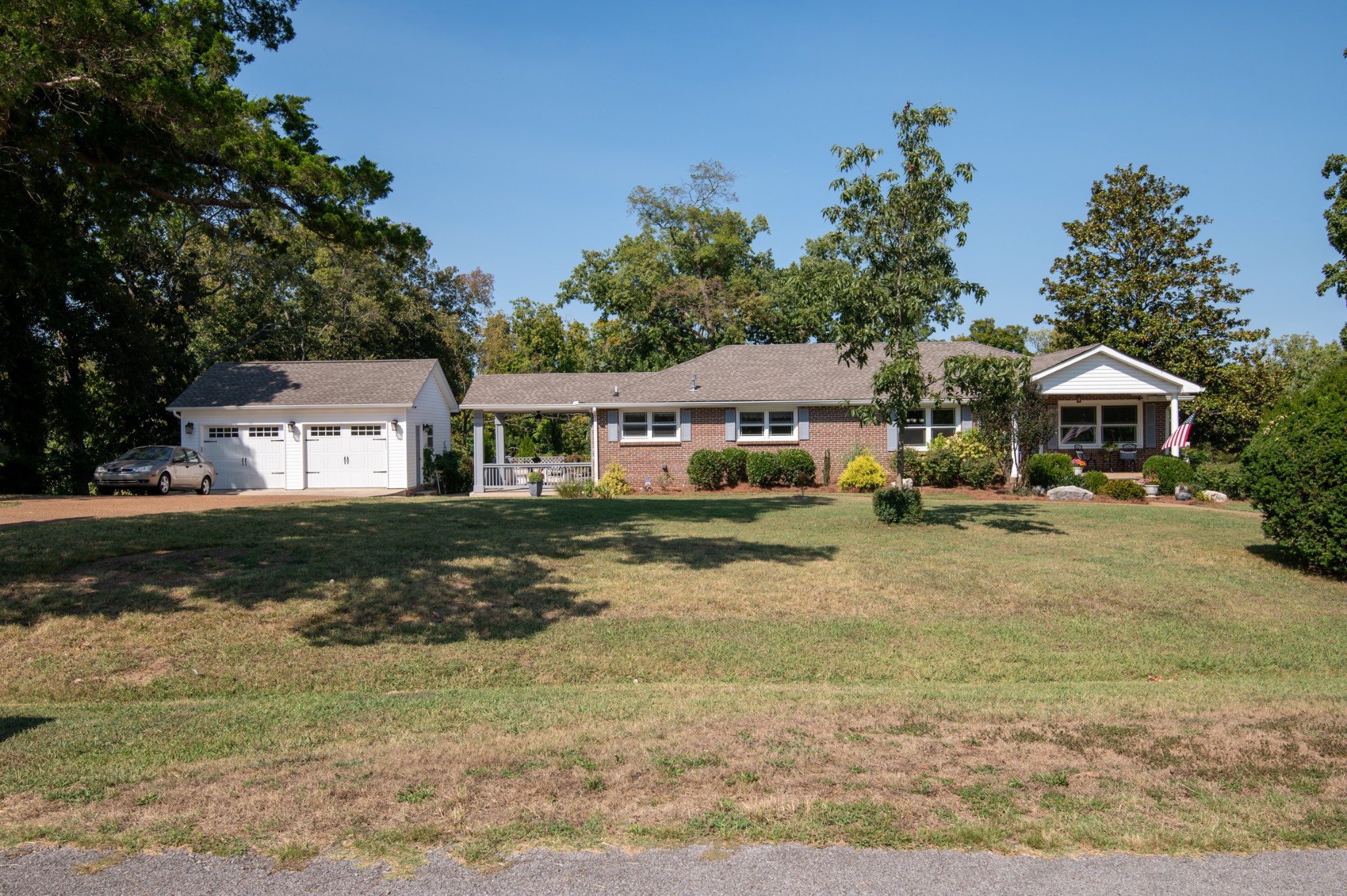 Image 3 of 7 For 2160 Landmark Drive