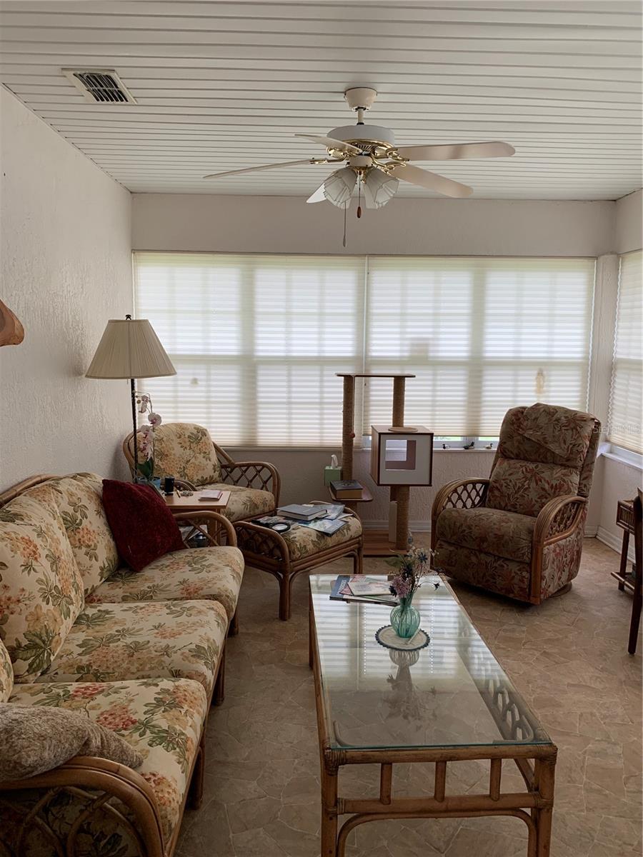 Image 12 of 23 For 7251 115th Pl