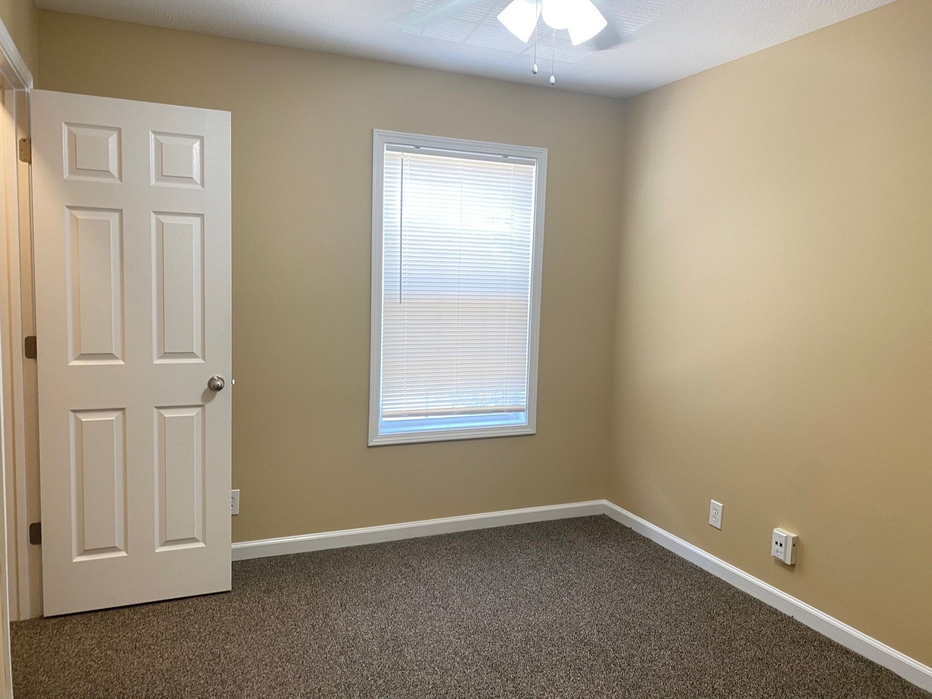 Image 16 of 28 For 6595 139th Street