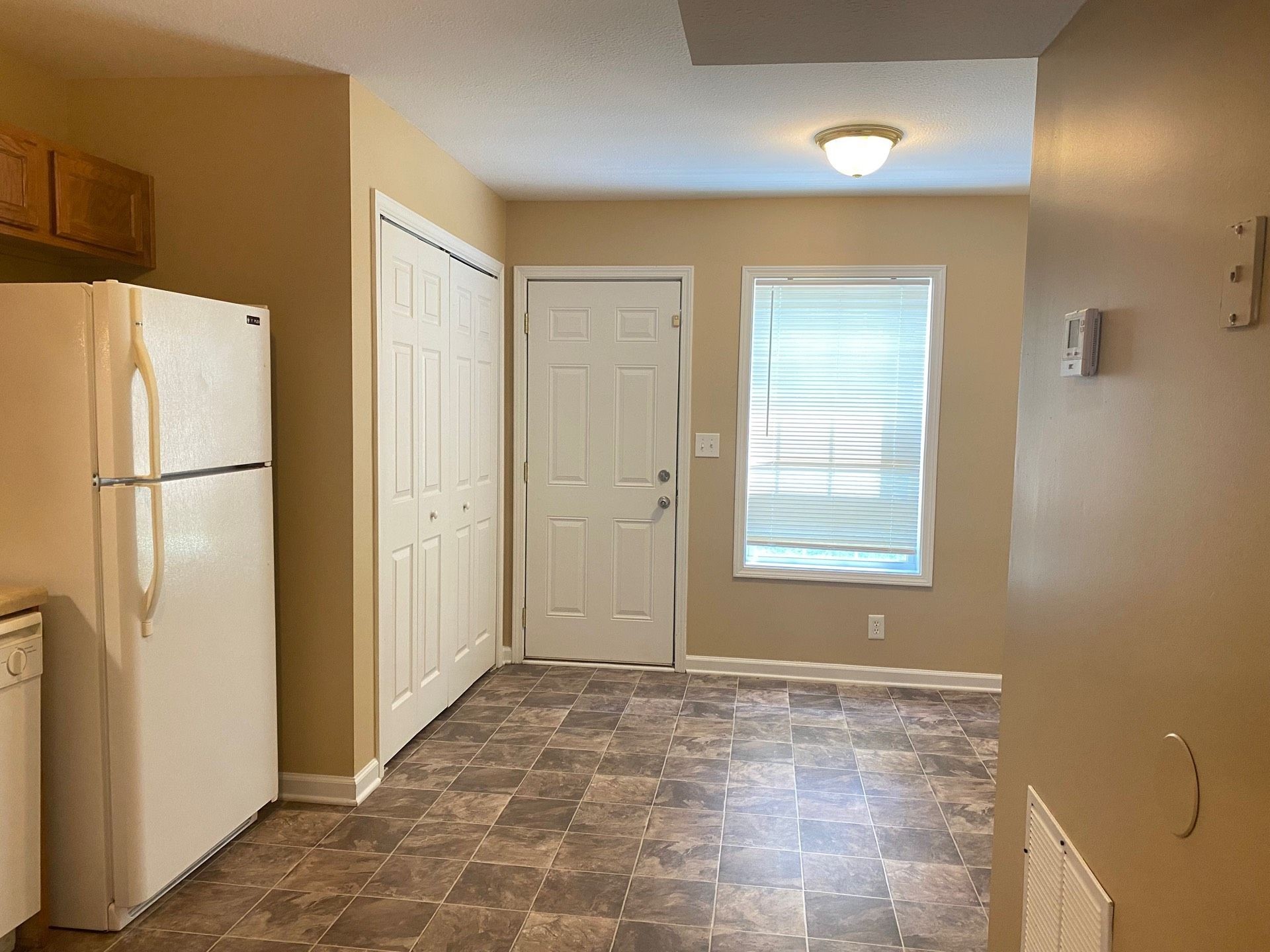 Image 5 of 28 For 6595 139th Street