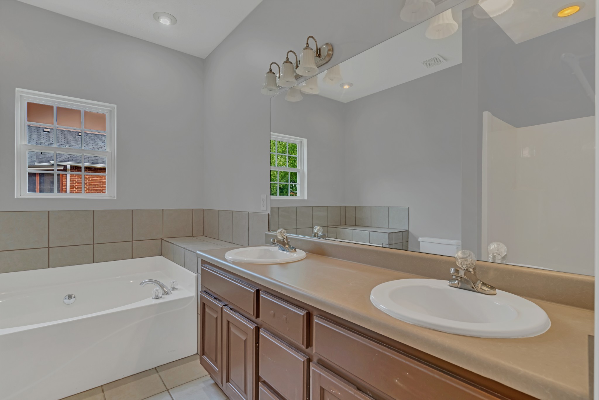 Image 10 of 34 For 8420 93 Lane E