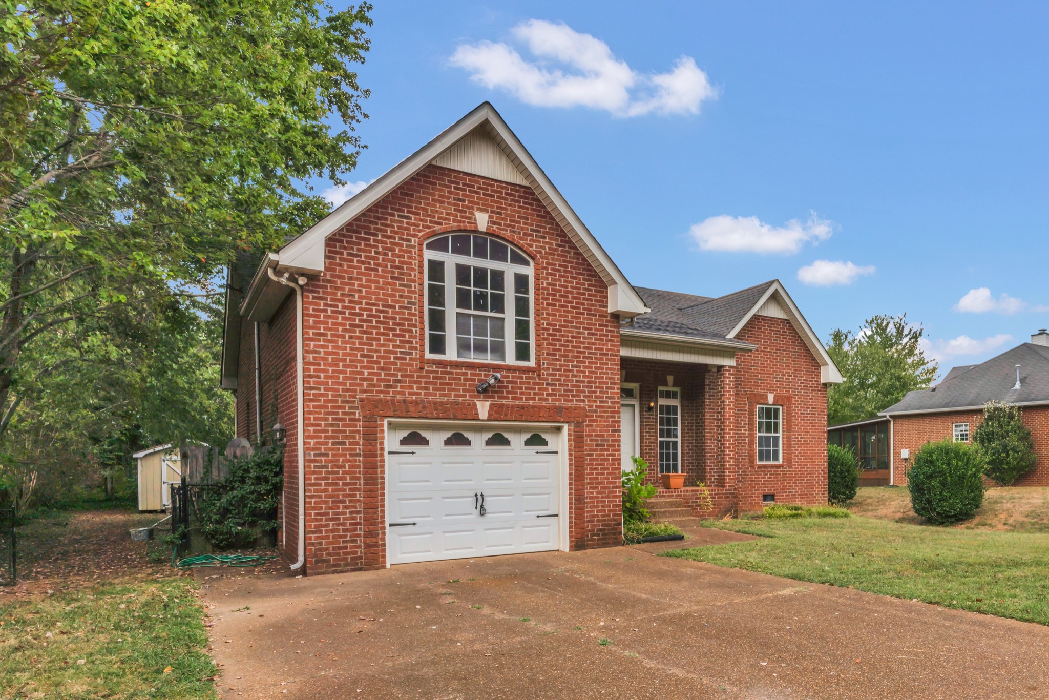 Image 2 of 34 For 8420 93 Lane E