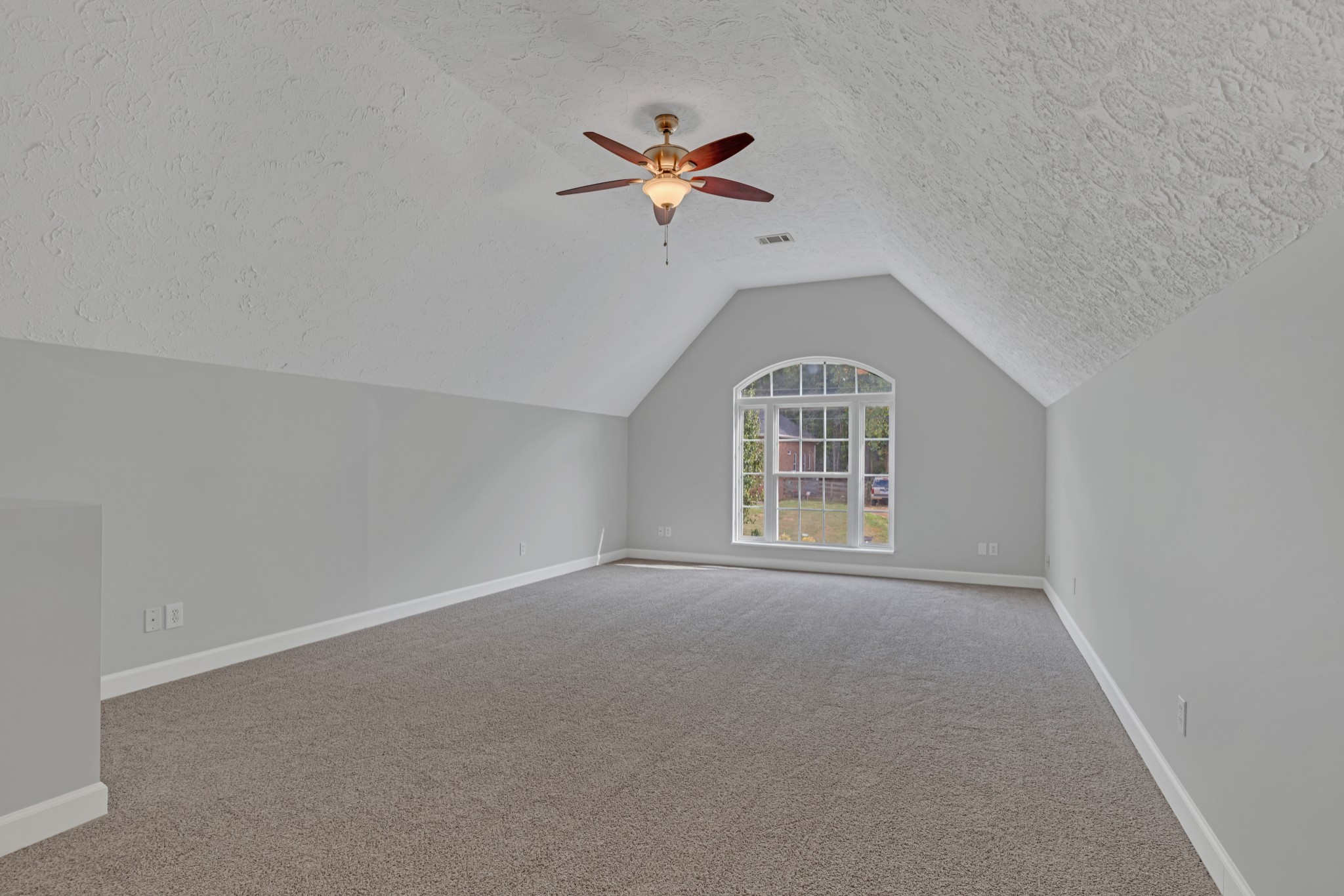 Image 23 of 34 For 8420 93 Lane E