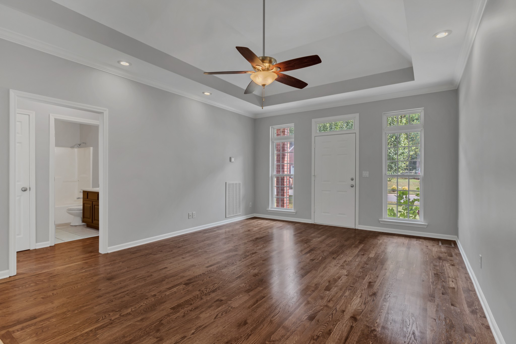Image 6 of 34 For 8420 93 Lane E