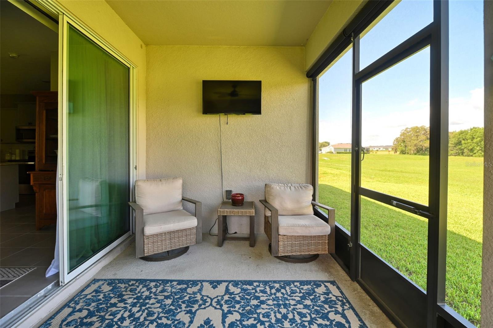 Listing photo id 28 for 6405 88th Loop