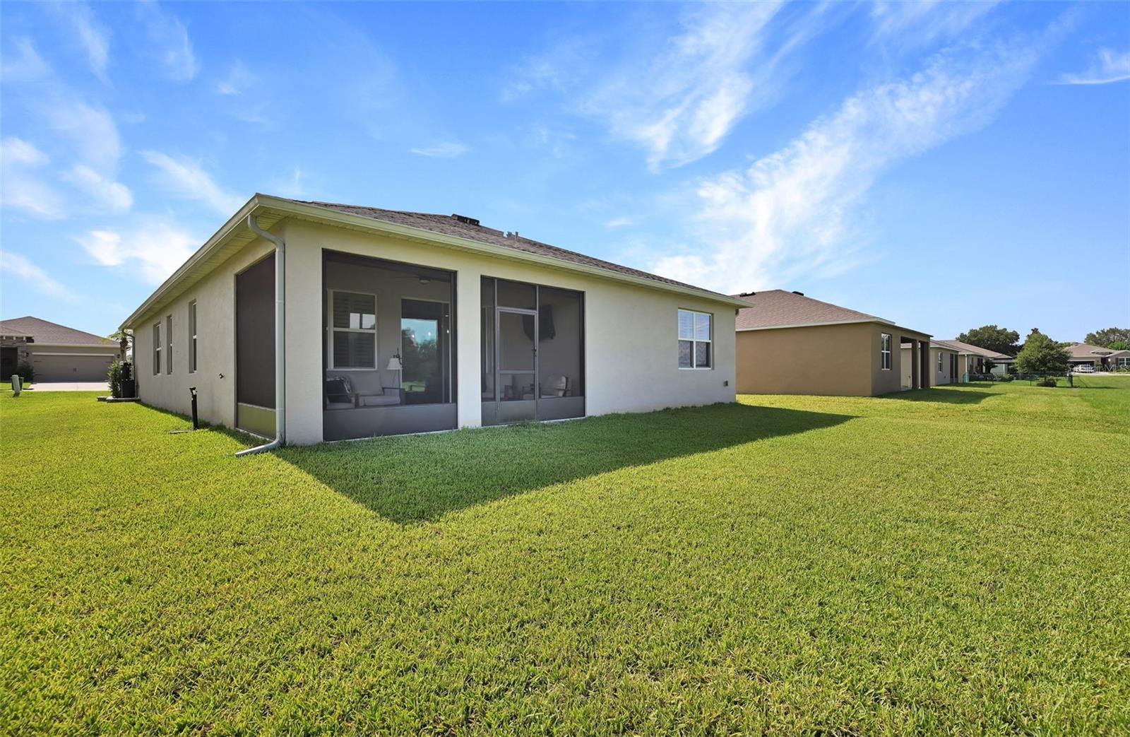 Listing photo id 3 for 6405 88th Loop