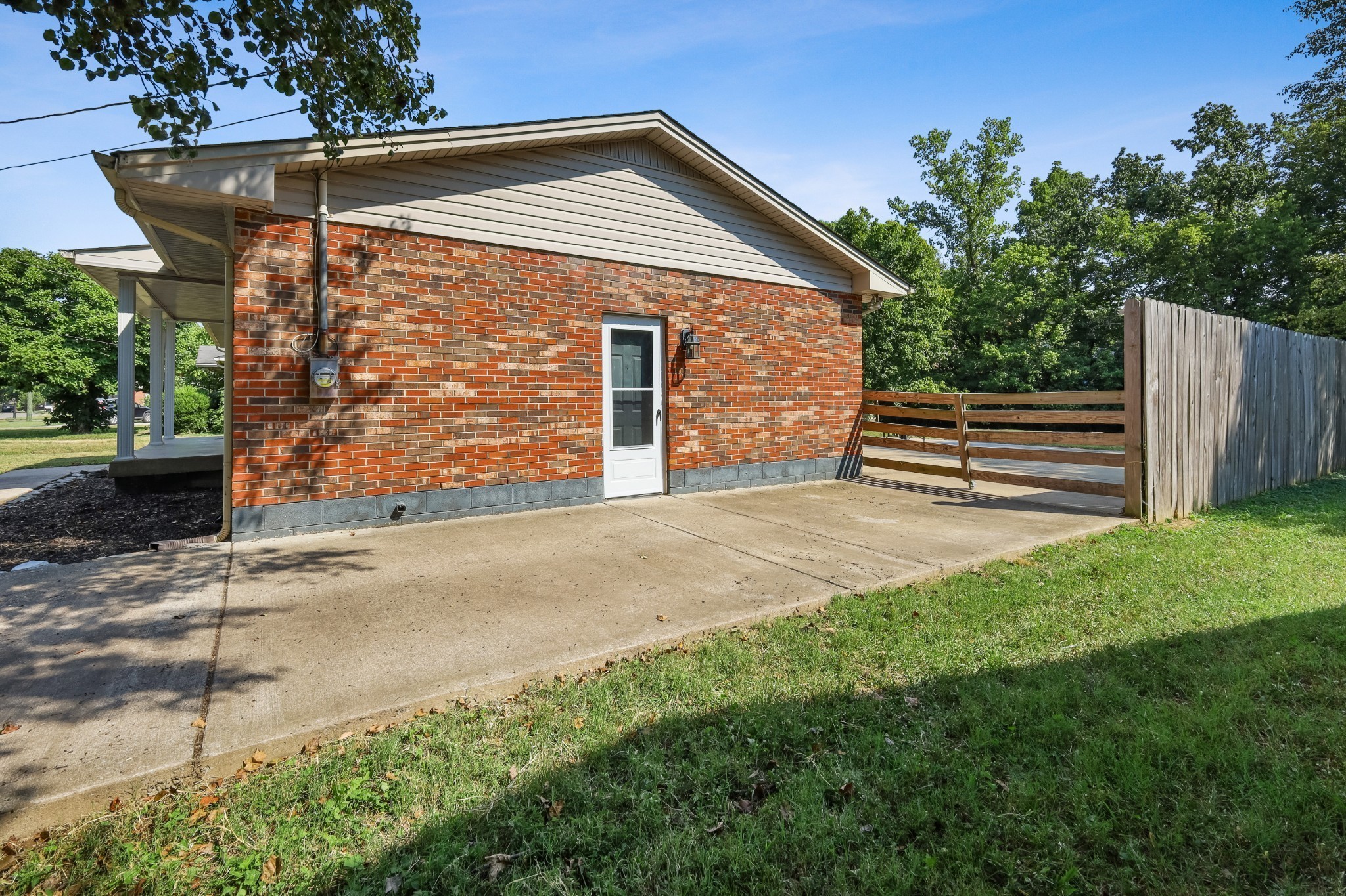 Image 5 of 37 For 3270 151st Court