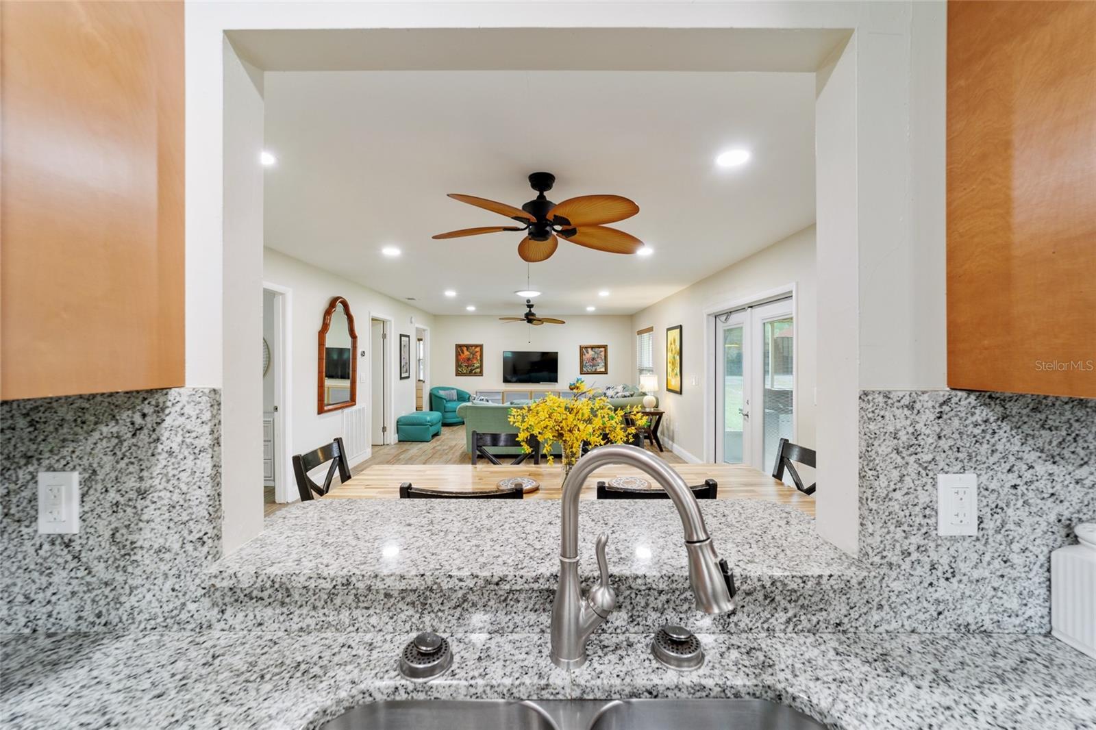 Image 20 of 98 For 16520 170th Street