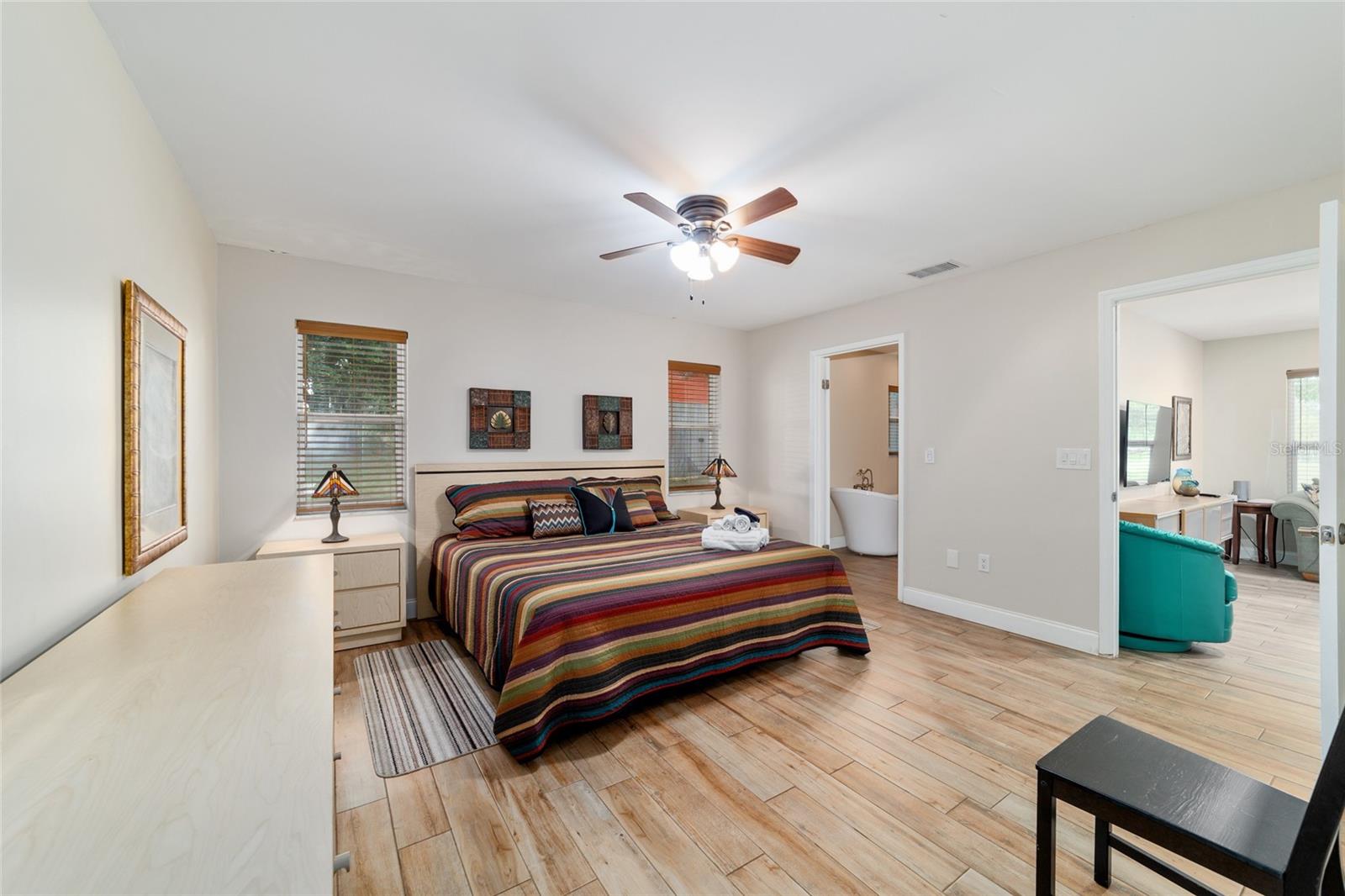 Image 22 of 98 For 16520 170th Street