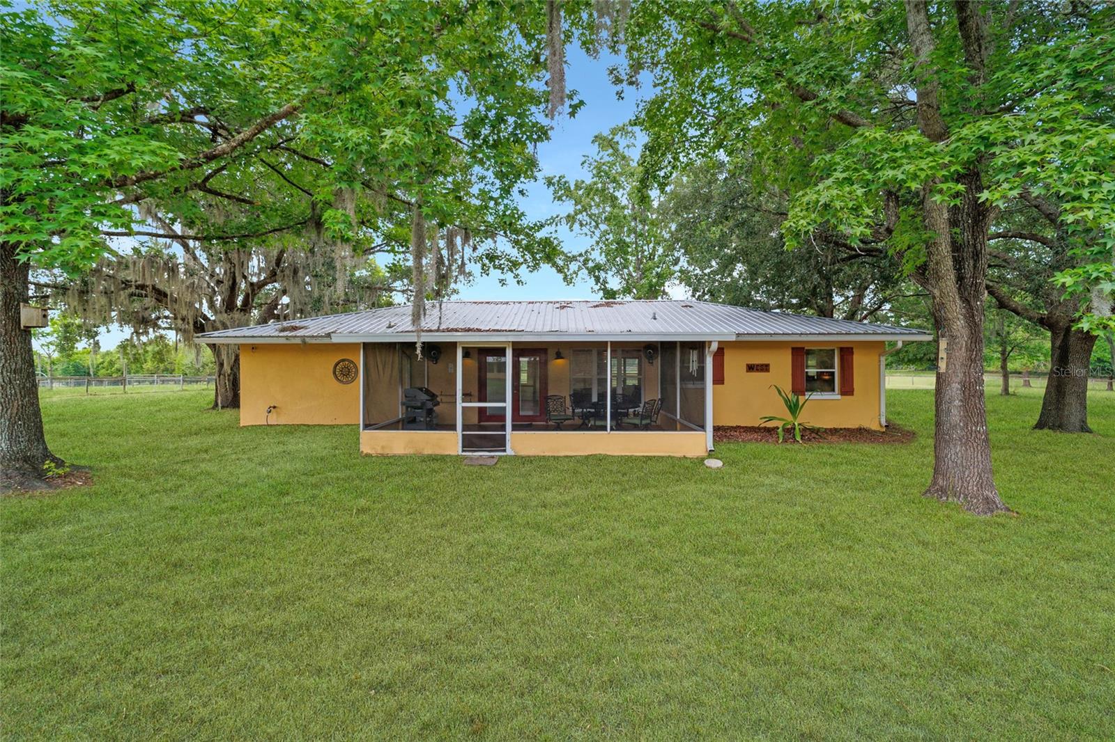 Image 35 of 98 For 16520 170th Street