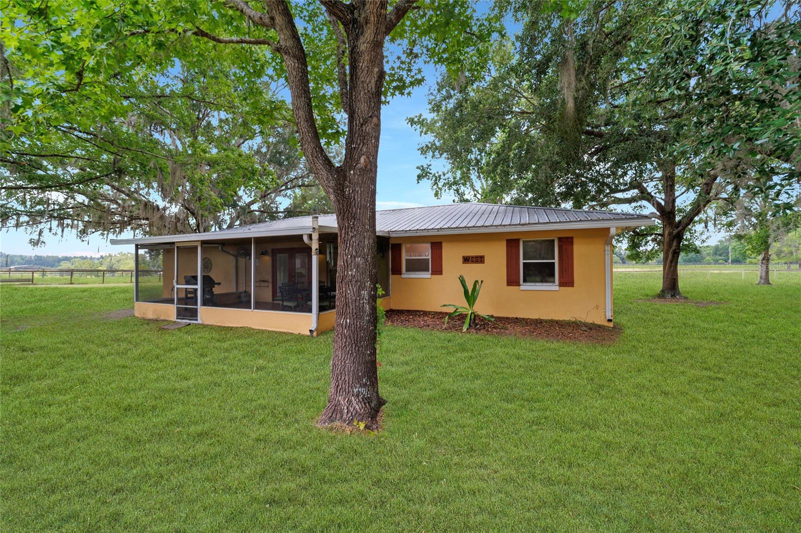 Image 36 of 98 For 16520 170th Street