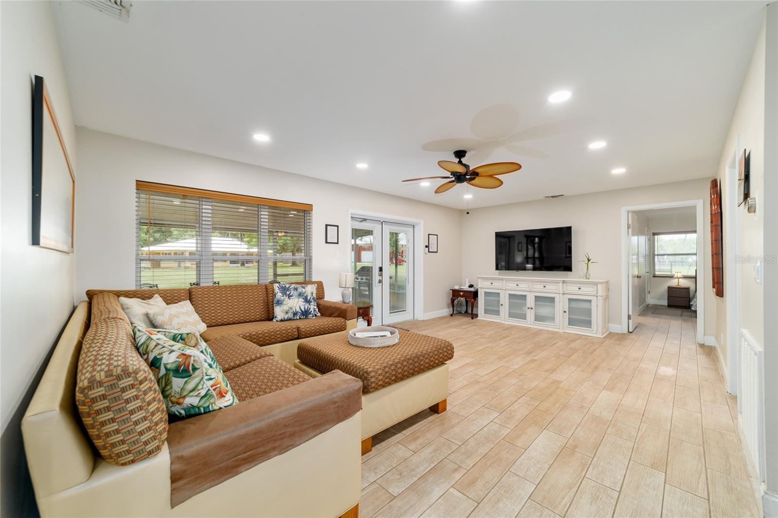 Image 42 of 98 For 16520 170th Street