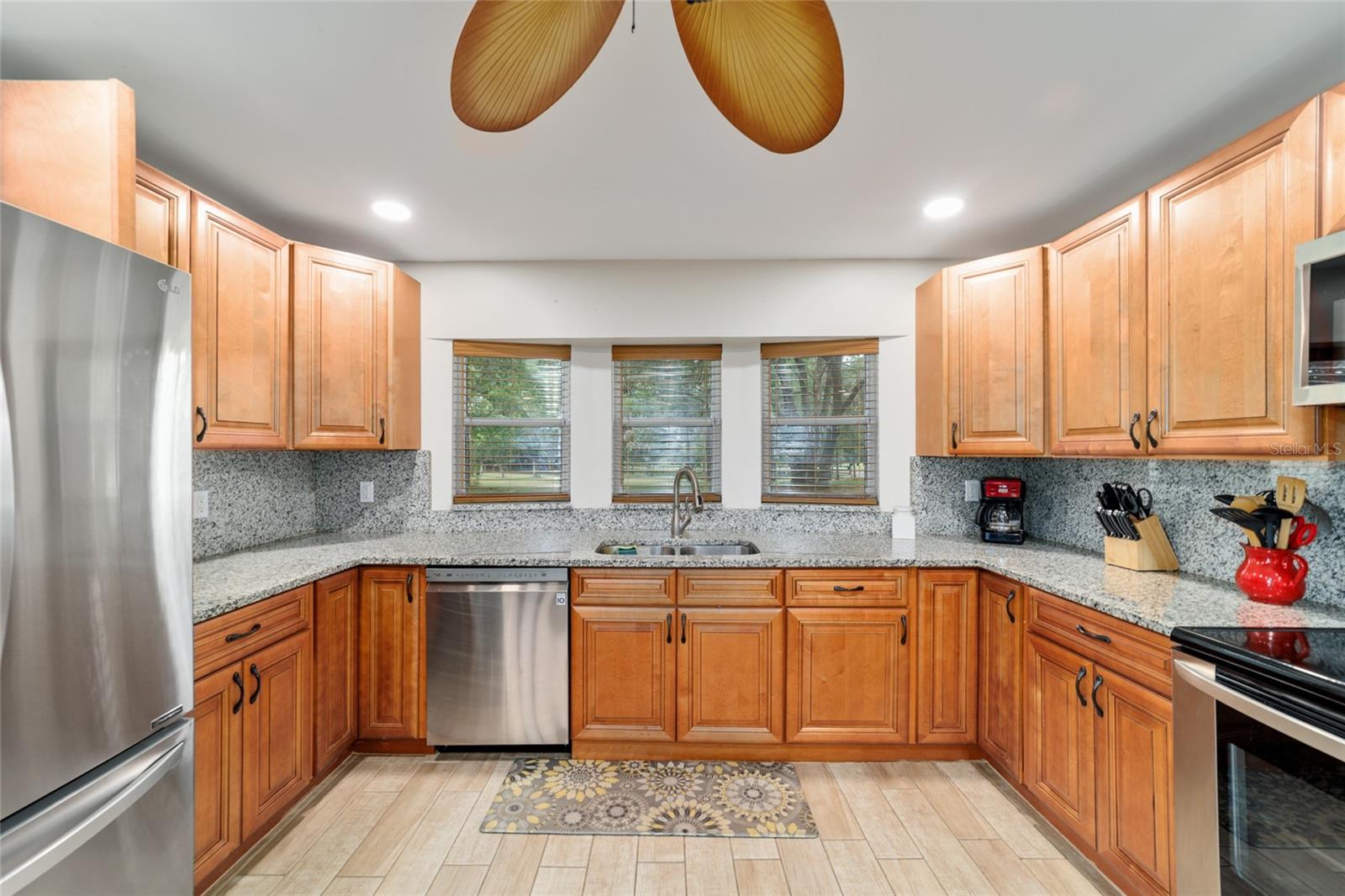 Image 47 of 98 For 16520 170th Street