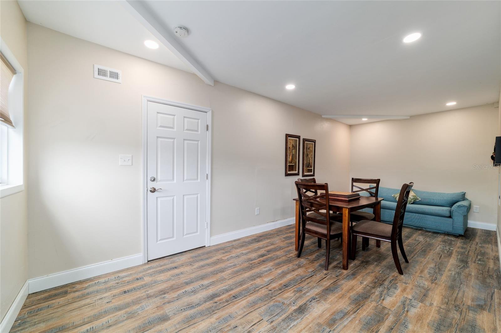 Image 71 of 98 For 16520 170th Street