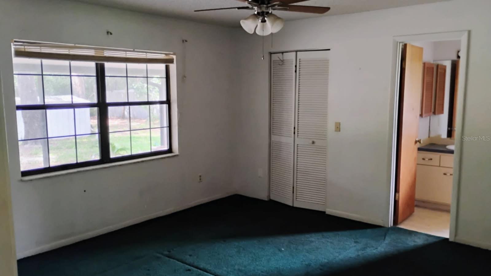 Image 4 of 17 For 8485 Hampton Point Road