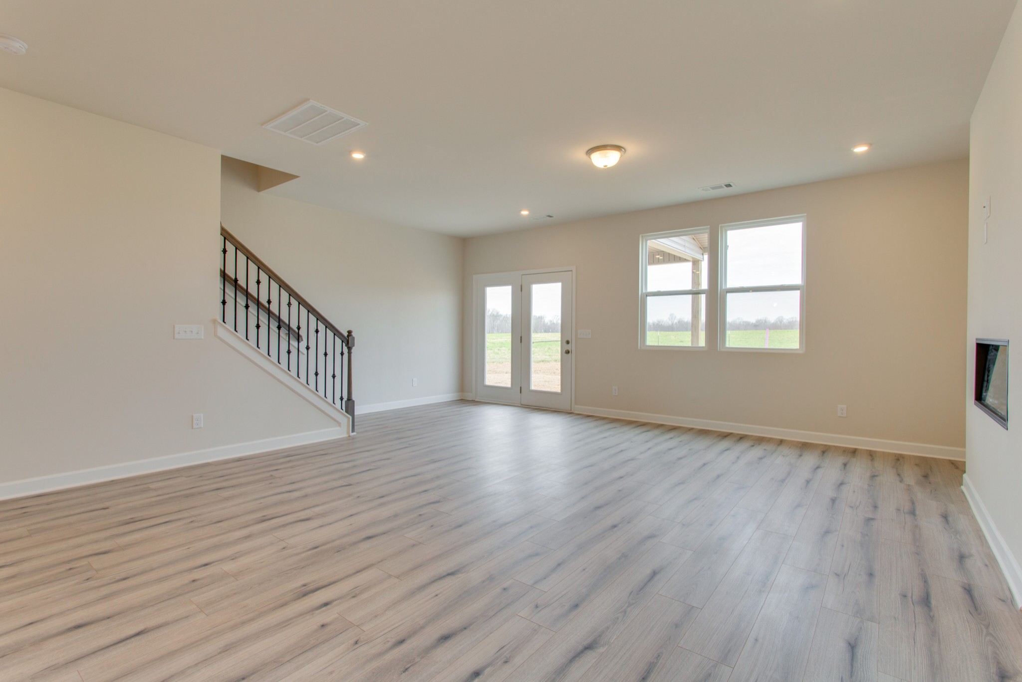 Listing photo id 10 for 18965 98th Place