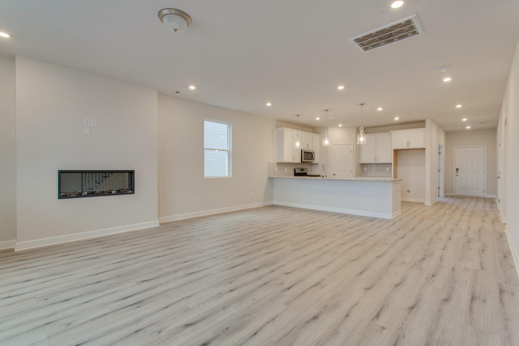 Listing photo id 12 for 18965 98th Place