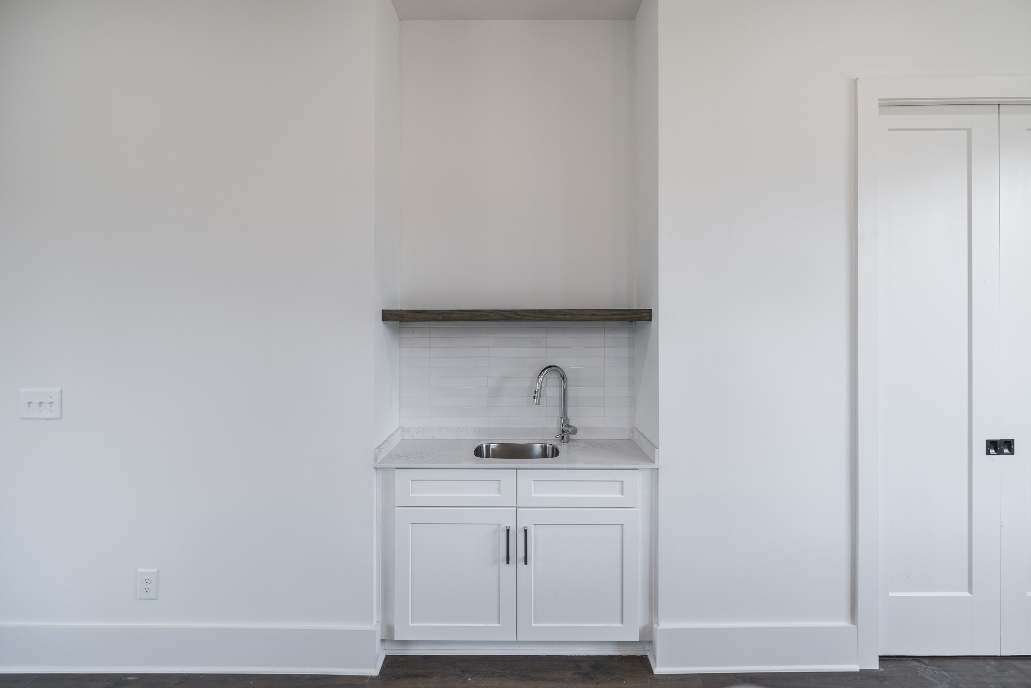 Image 11 of 58 For 10279 Julia Isles Avenue