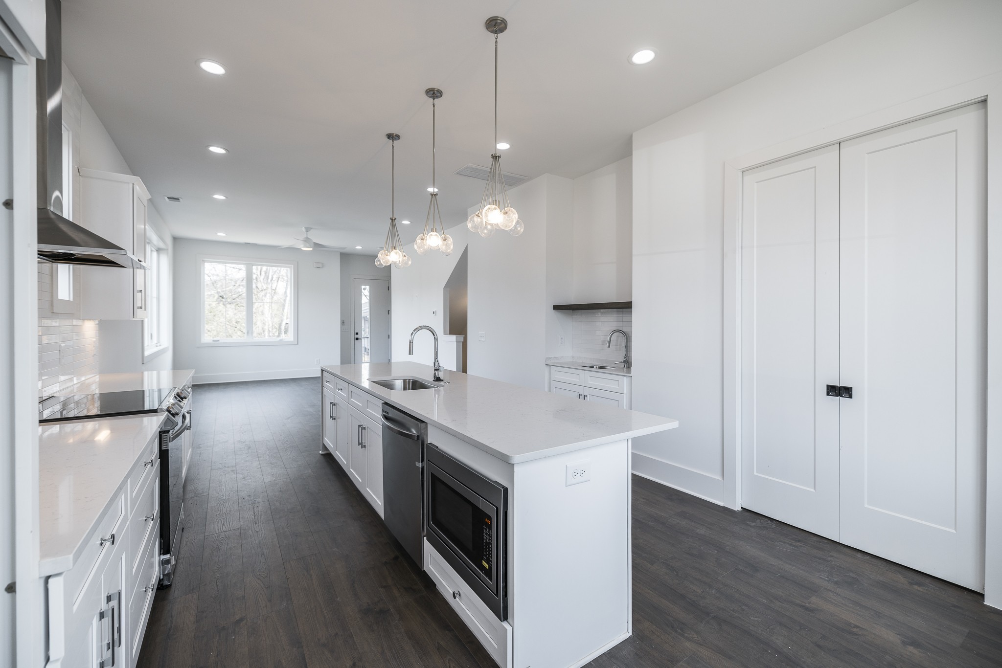 Image 12 of 58 For 10279 Julia Isles Avenue