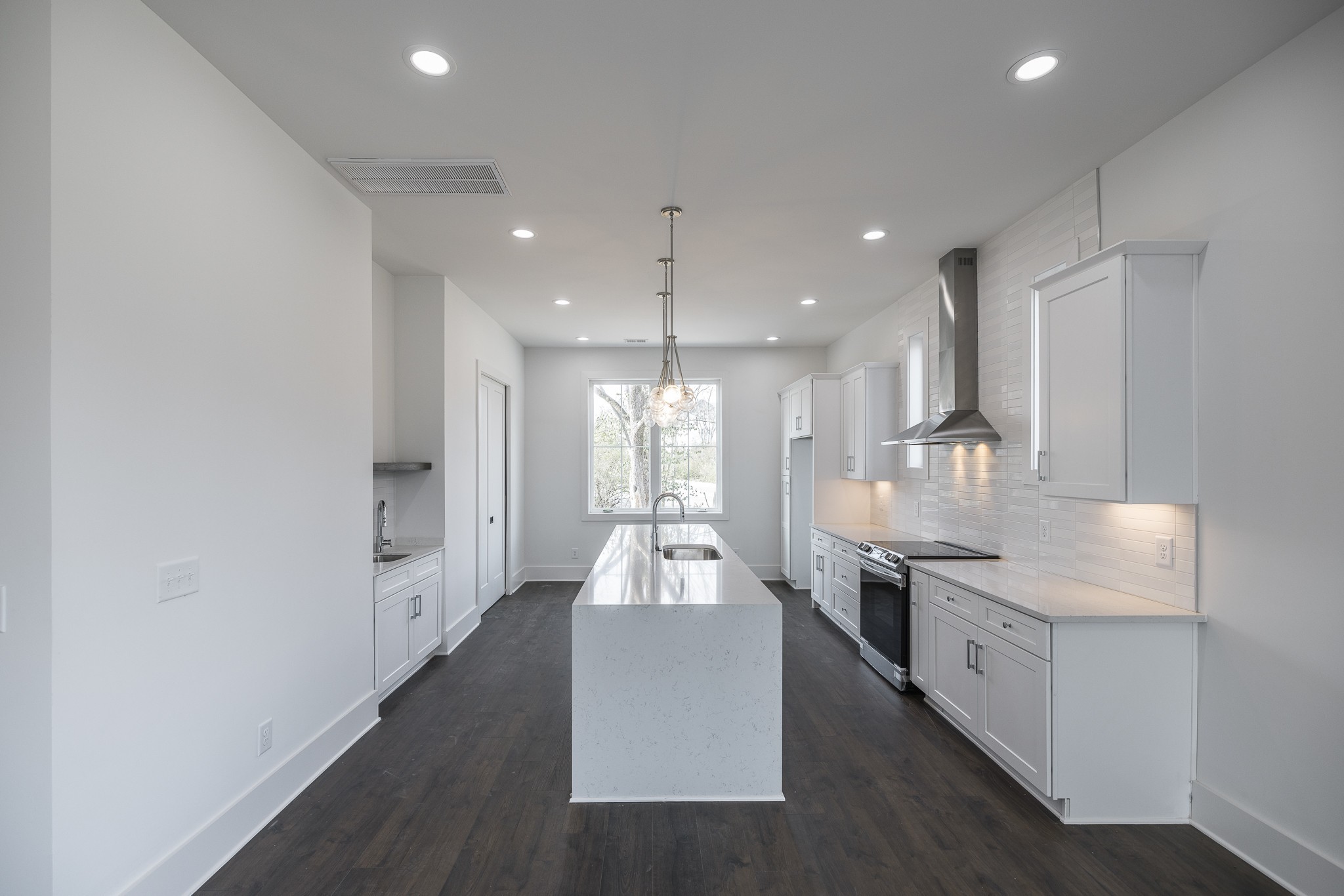 Image 7 of 58 For 10279 Julia Isles Avenue