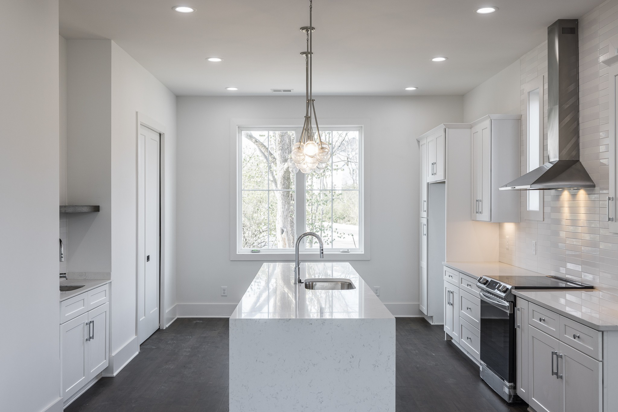 Image 8 of 58 For 10279 Julia Isles Avenue