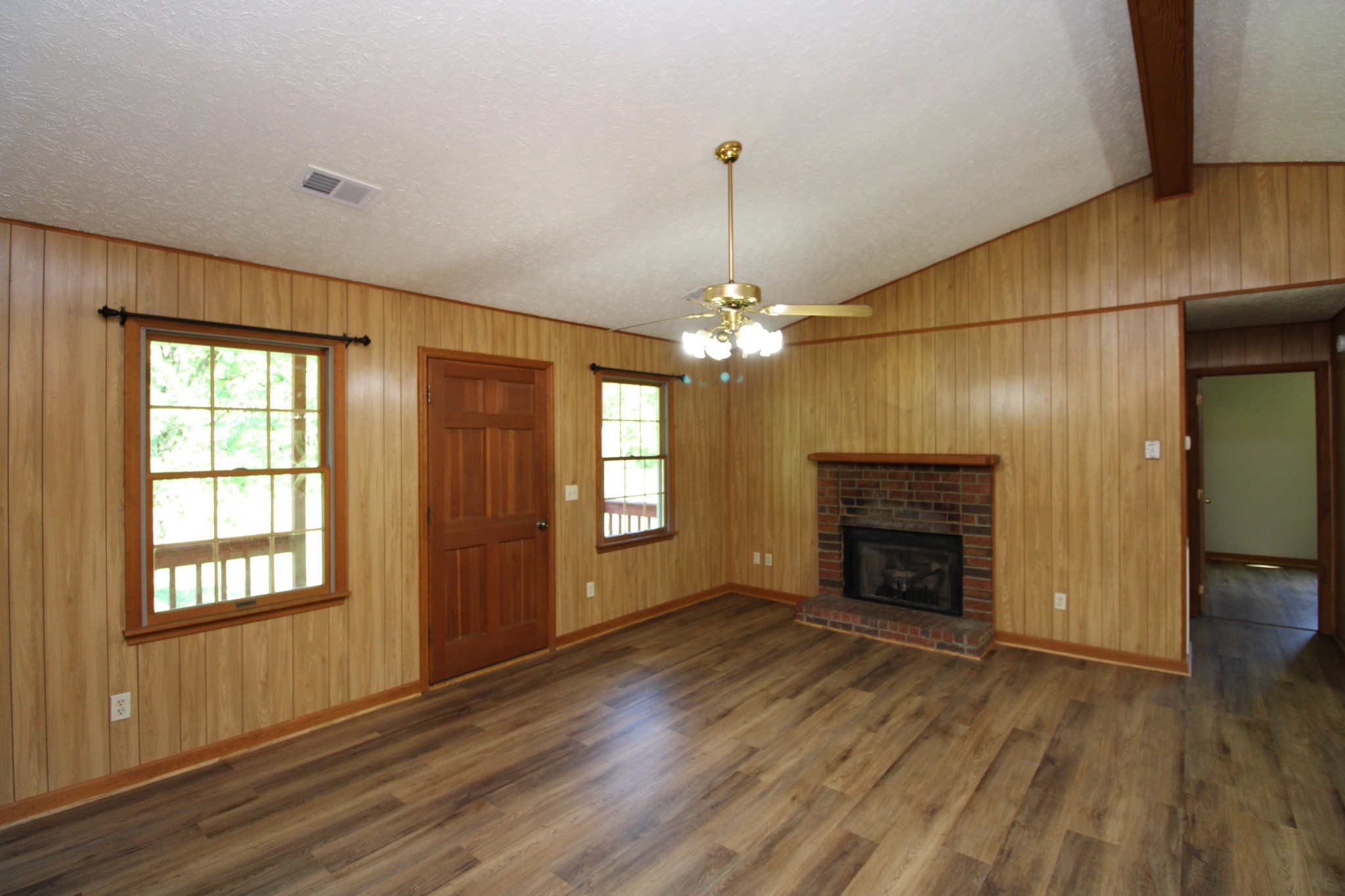 Image 4 of 61 For 8772 130th Loop