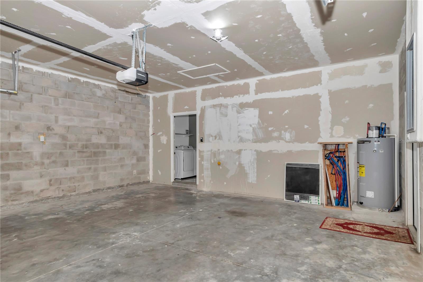 Listing photo id 21 for 14550 61st Court