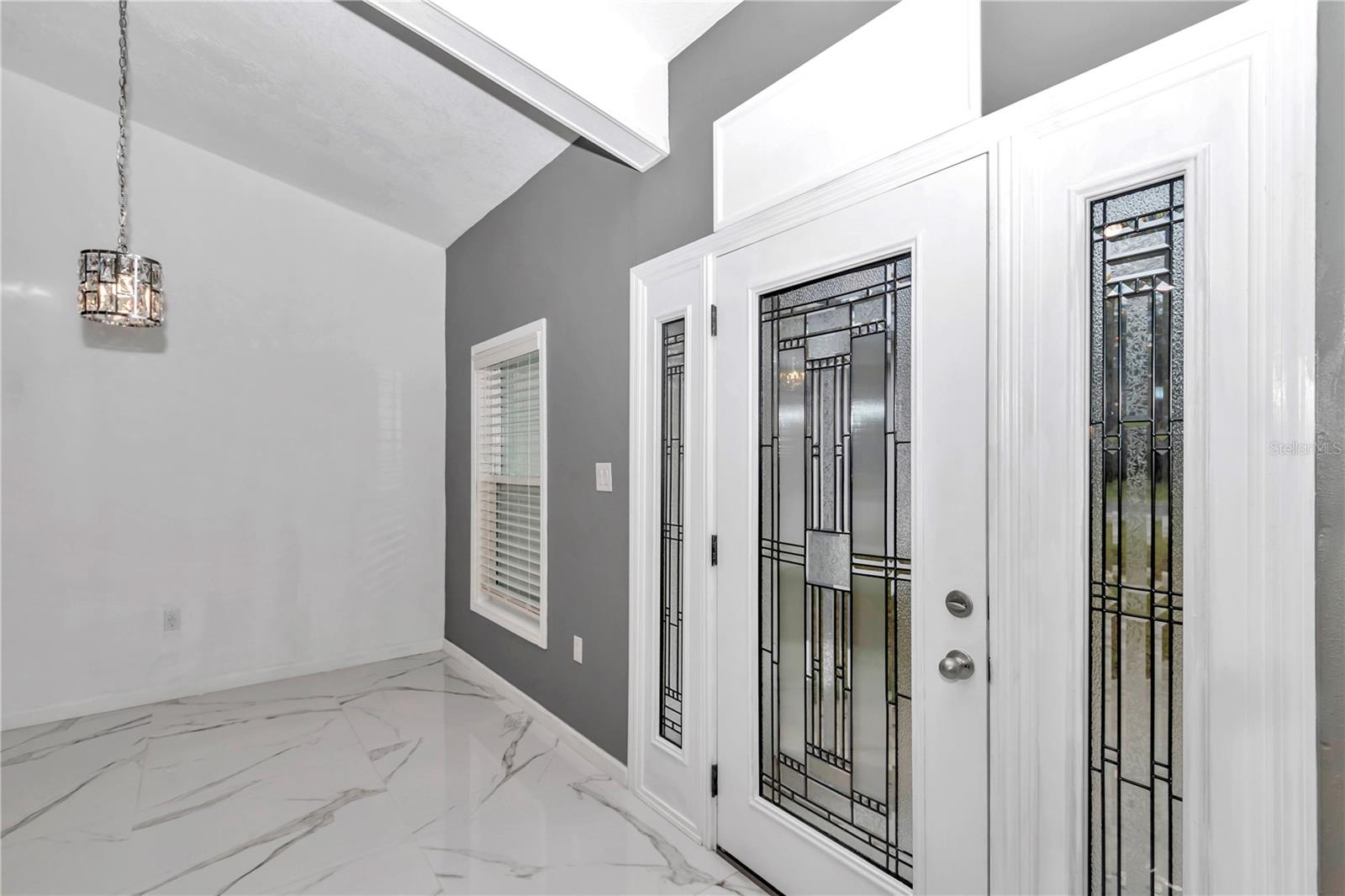 Listing photo id 7 for 14550 61st Court