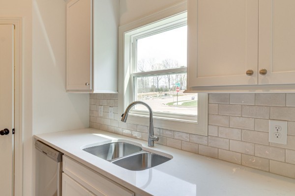 Image 8 of 26 For 3826 138th Street