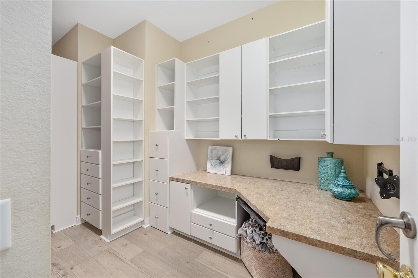 Image 31 of 58 For 5092 81st Blvd