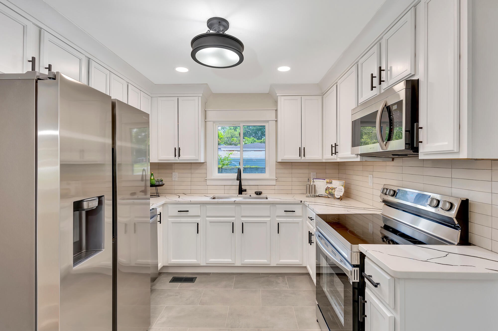 Image 11 of 21 For 5953 62nd Court Road