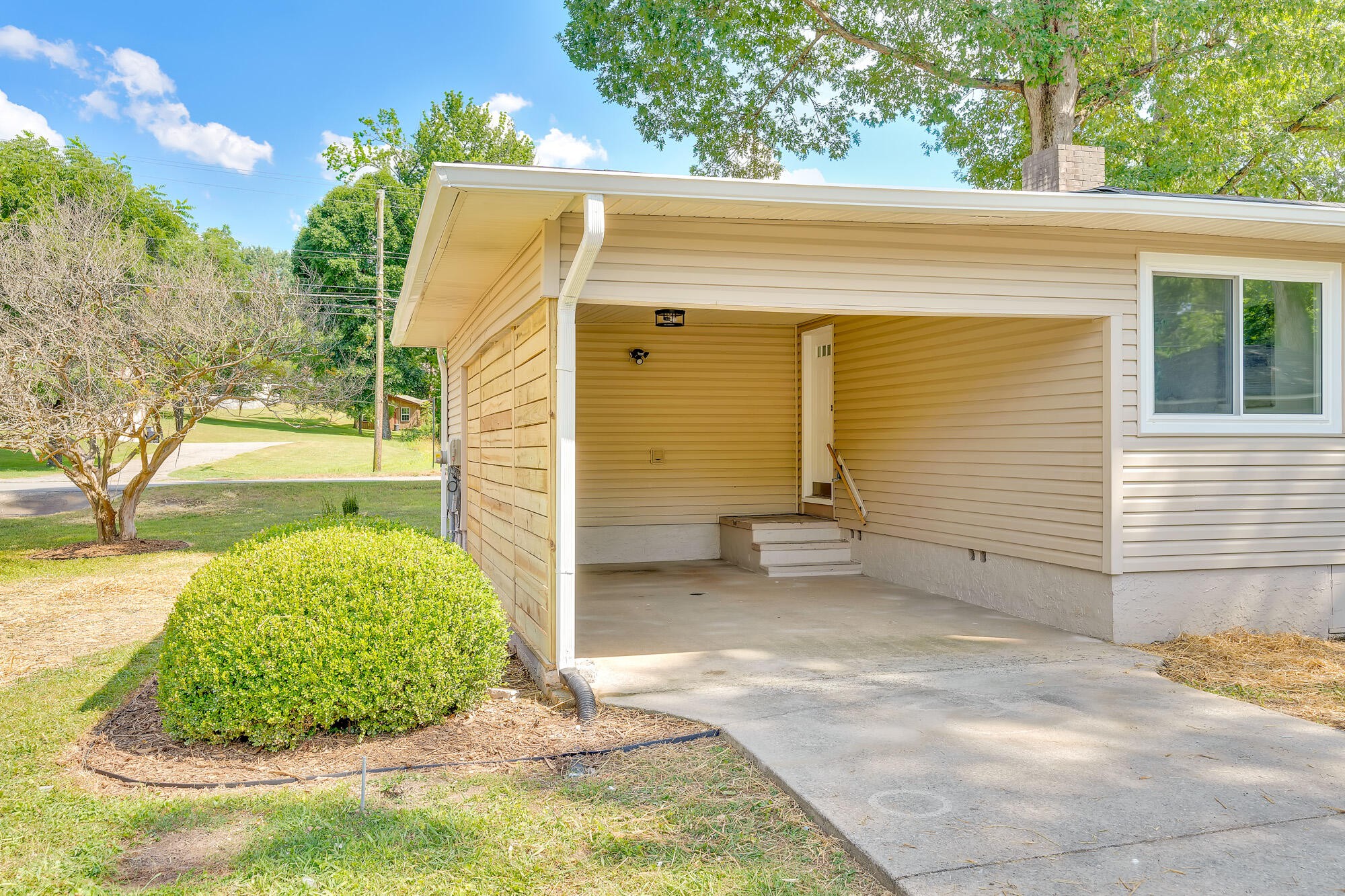 Image 4 of 21 For 5953 62nd Court Road