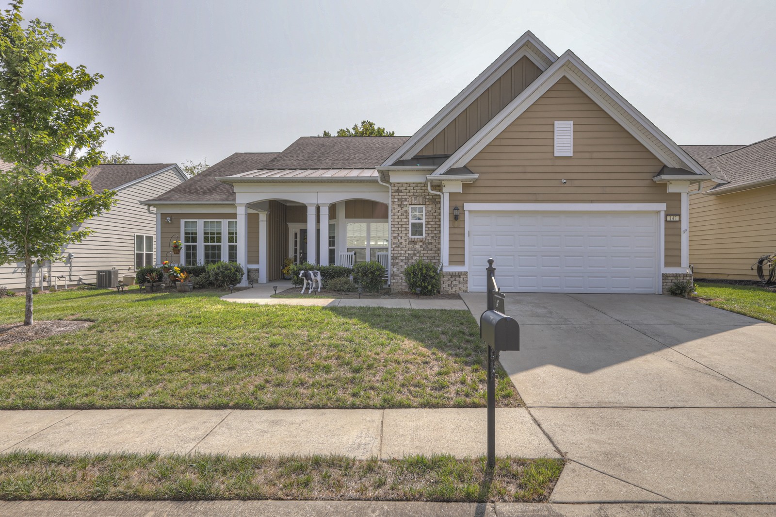 Image 2 of 37 For 4085 17th Avenue
