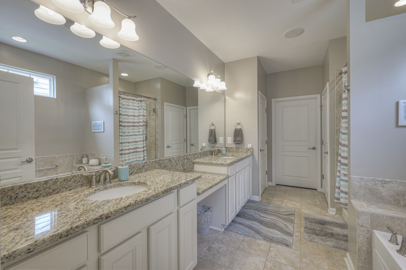 Image 31 of 37 For 4085 17th Avenue