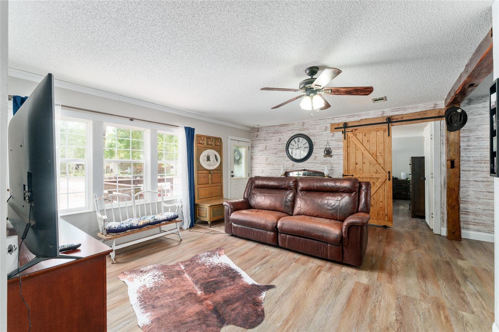 Image 6 of 48 For 9892 151st Place