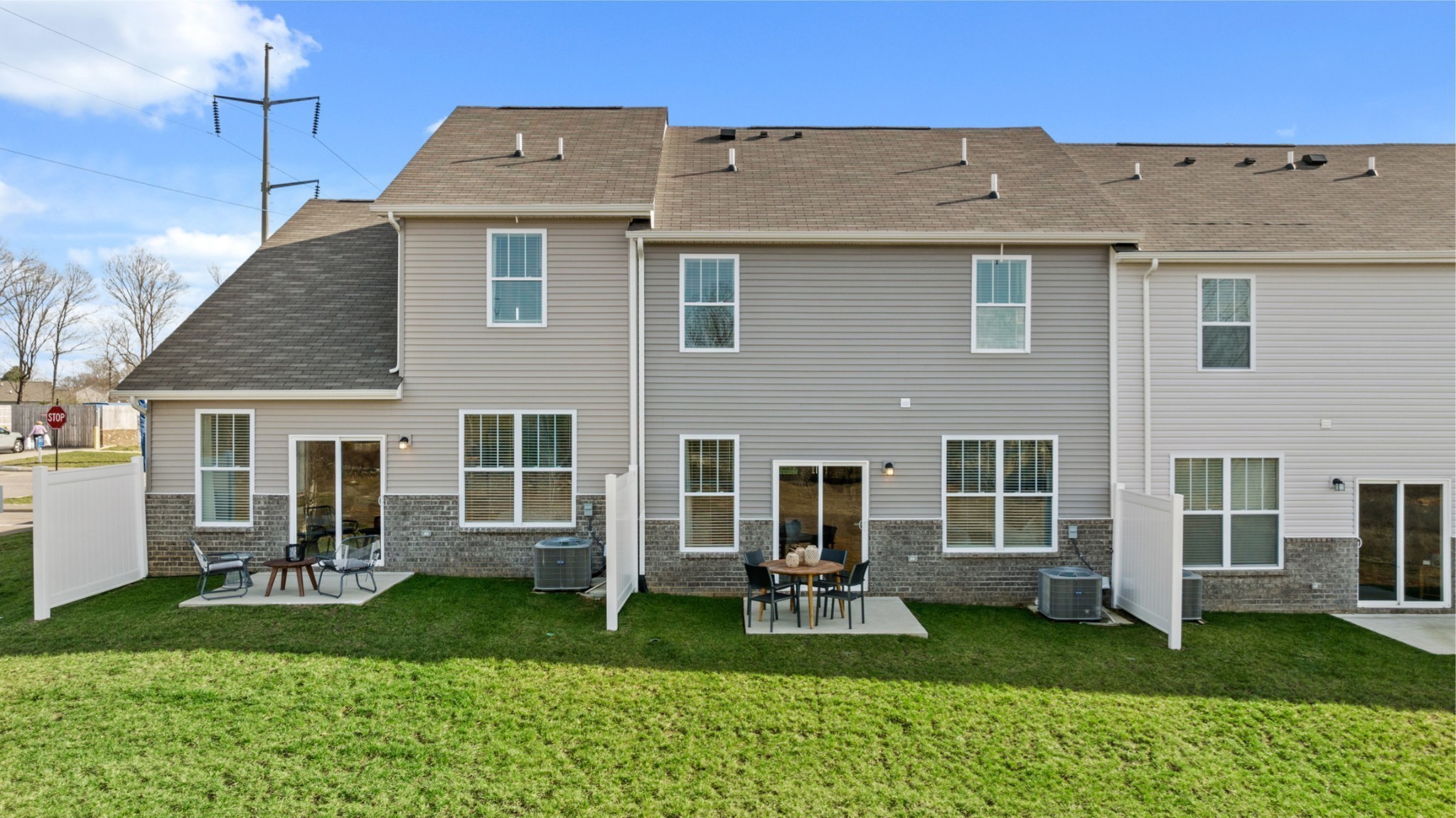 Listing photo id 15 for 17290 Highway 328