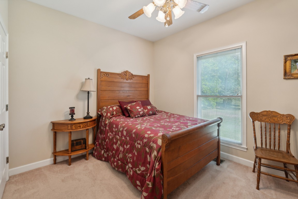 Image 17 of 71 For 5007 Kelso Street