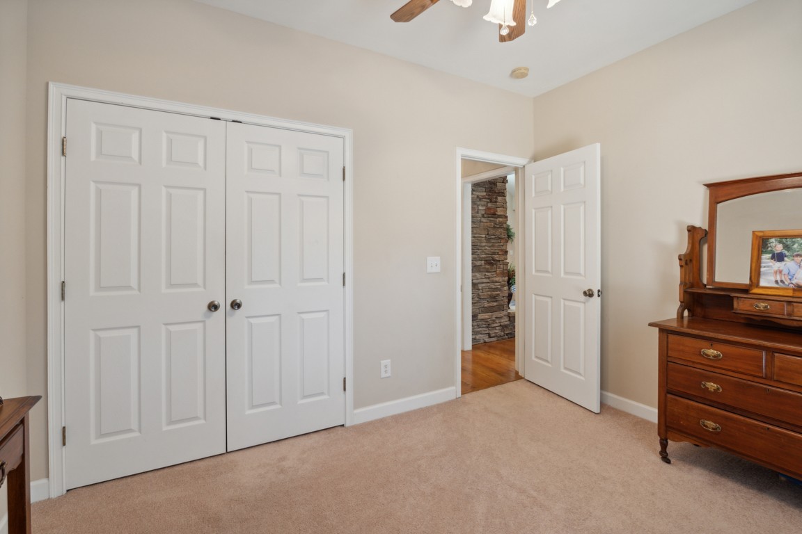 Image 20 of 71 For 5007 Kelso Street