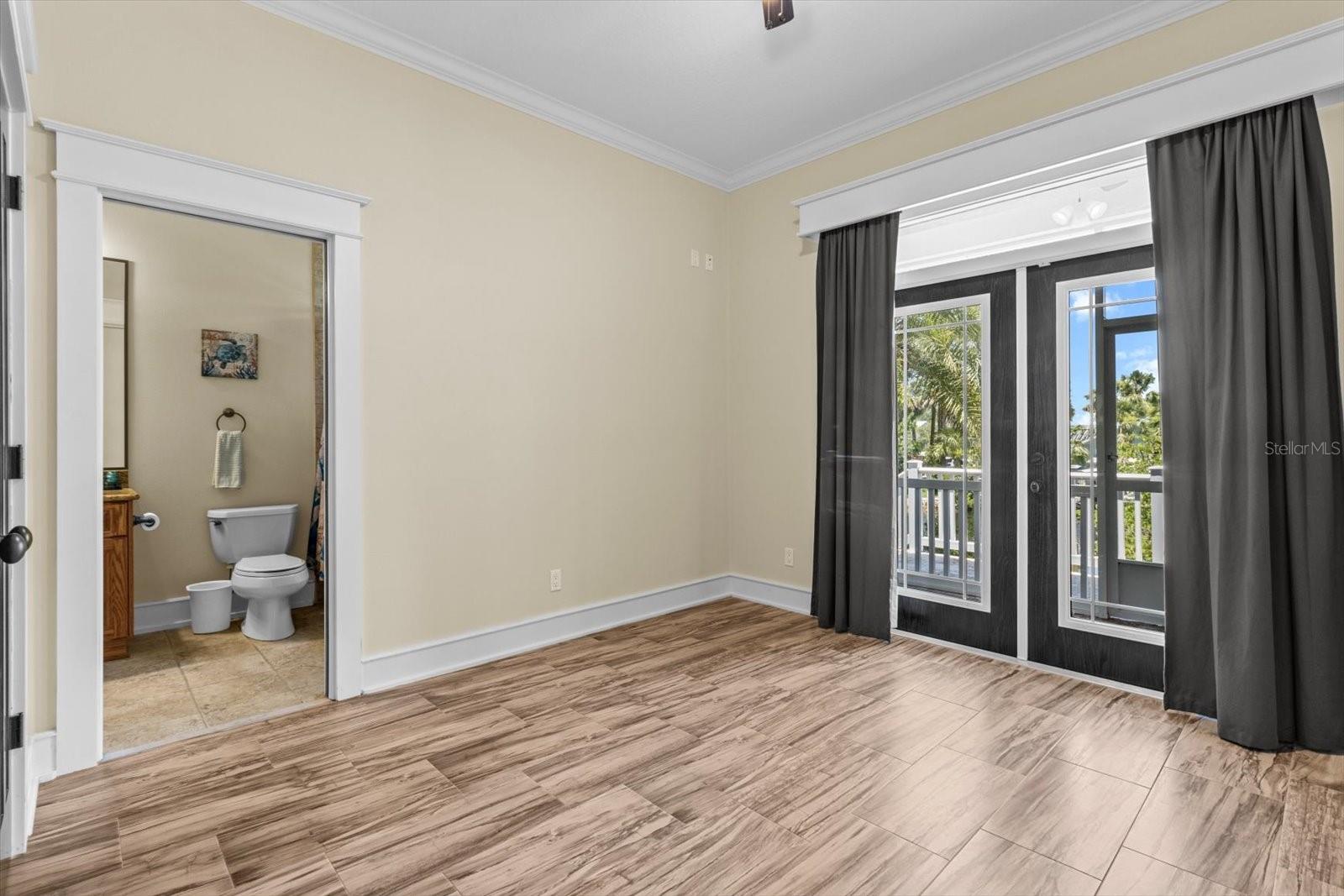 Listing photo id 22 for 5751 Beaver Point