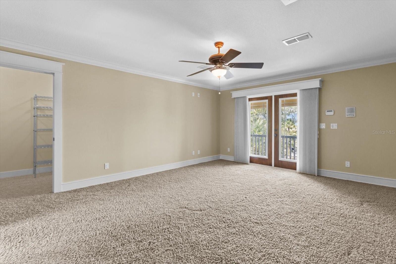 Listing photo id 31 for 5751 Beaver Point