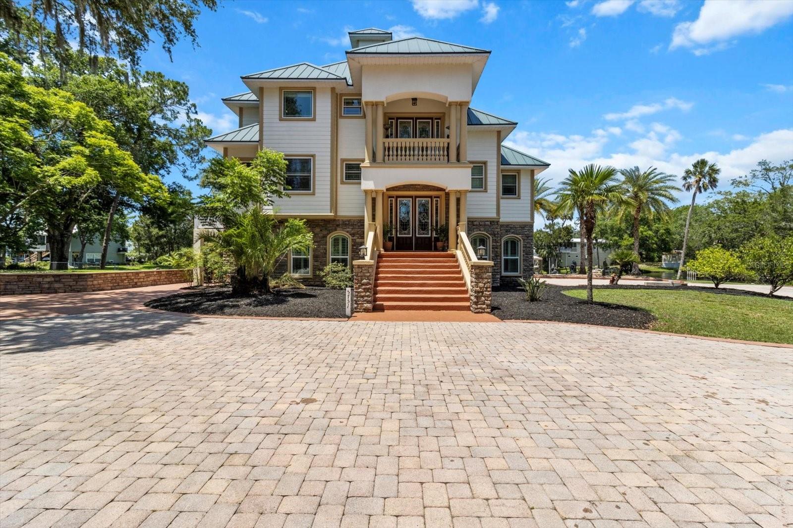 Listing photo id 2 for 5751 Beaver Point