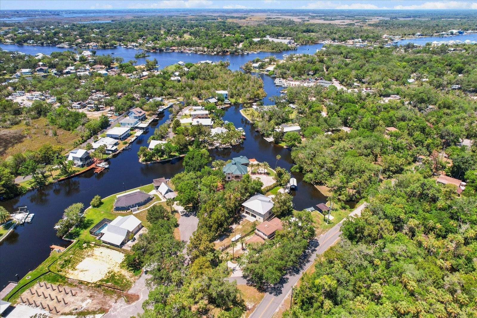 Listing photo id 65 for 5751 Beaver Point