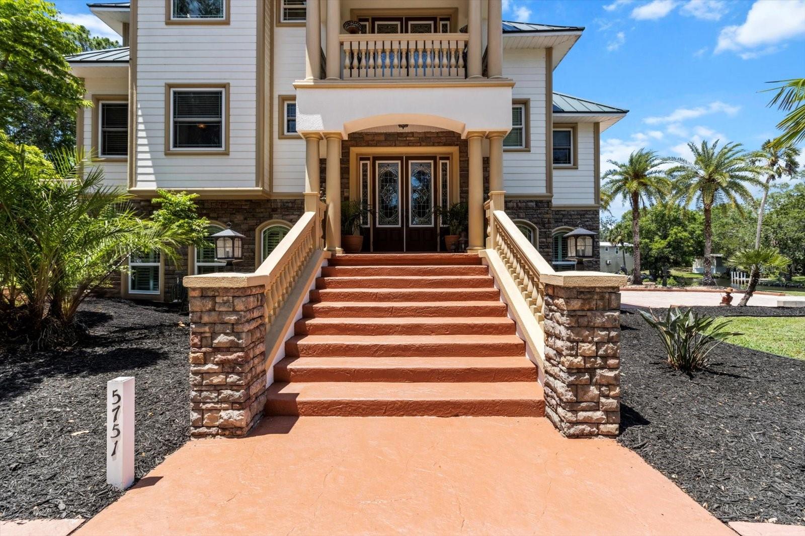 Listing photo id 6 for 5751 Beaver Point