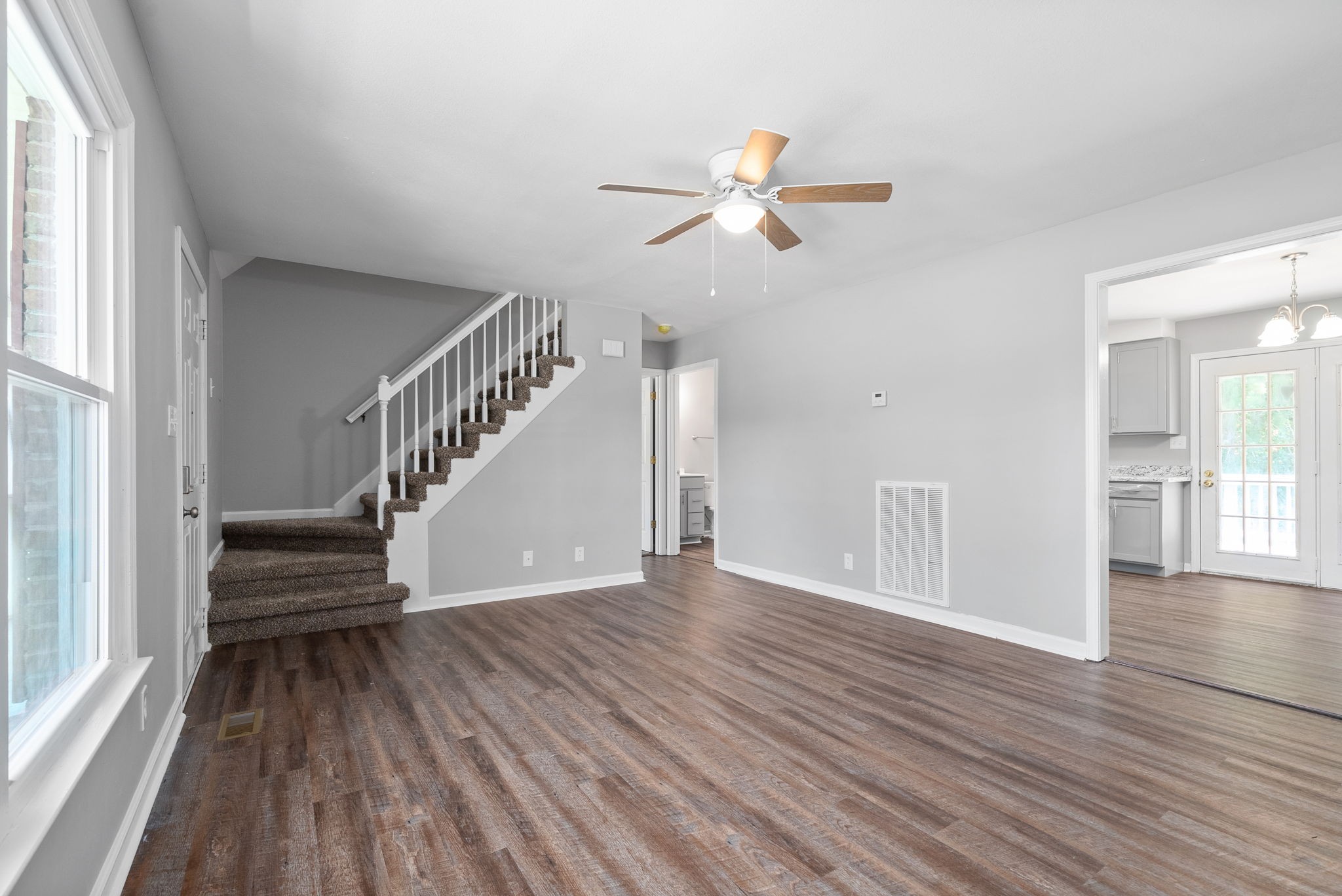 Image 7 of 50 For 2400 Forest Drive 231